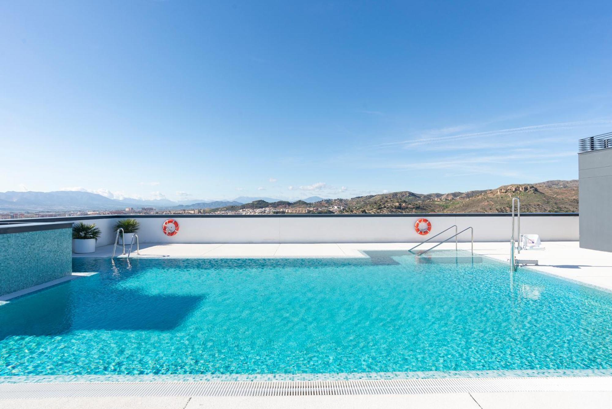 Skyline Ii Pool & Coworking By Ele Appartement