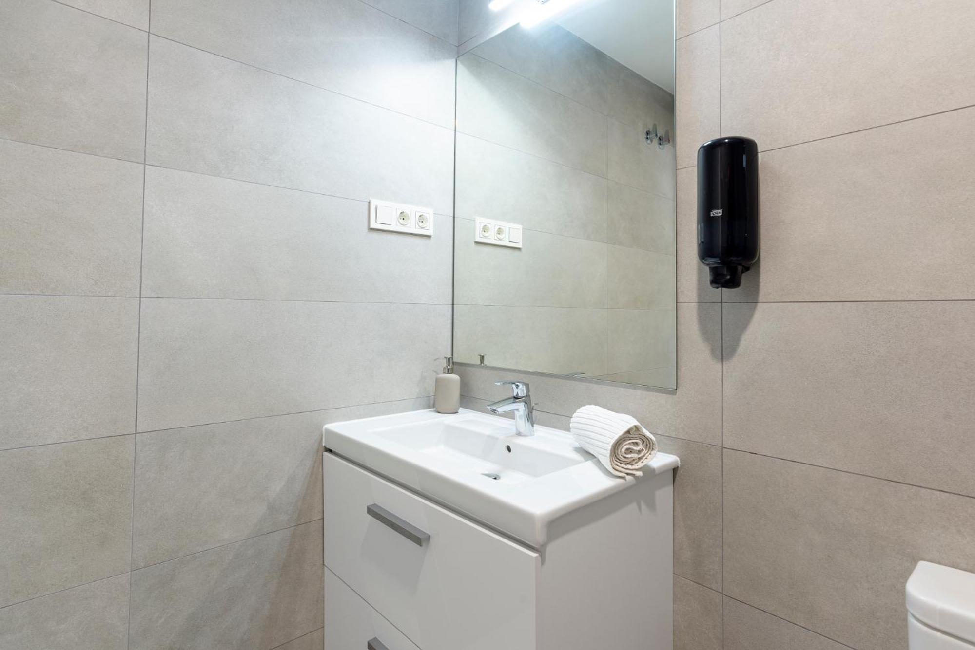 Skyline Ii Pool & Coworking By Ele Appartement *